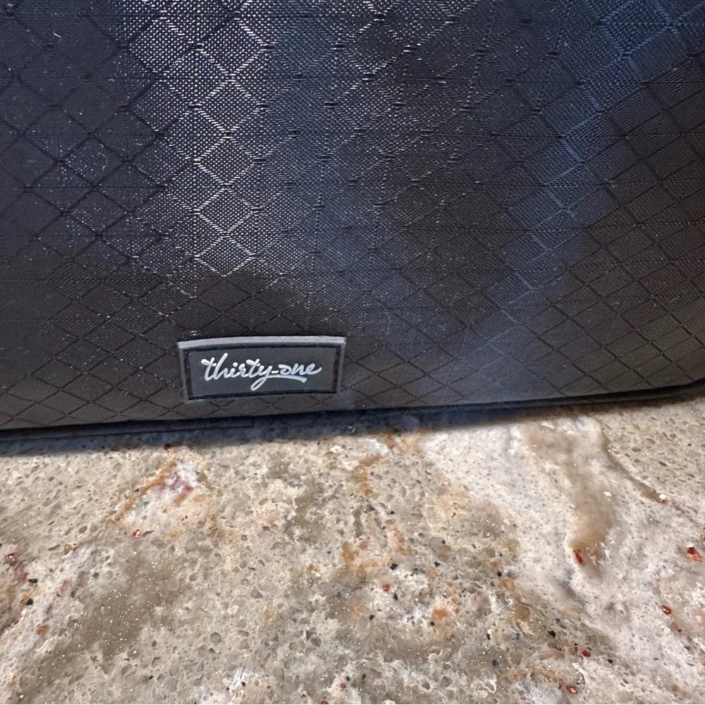 🎉 HP 🎊 Thirty-One Black Small Travel Bag - Picture 3 of 8